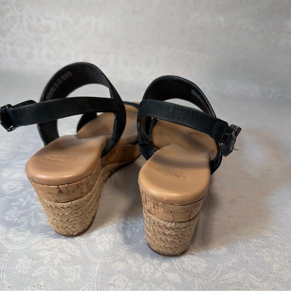 UGG Elena Black Leather Platform Wedge Strap Sandal Heels Size 7.5 - Picture 3 of 9